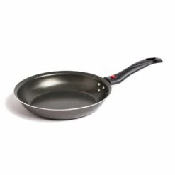 Quest Frying Pan 20cm -Outdoor Camping Shop go 365208 z